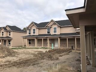 Student Living @ Sam Houston State: 2002 20th St, Huntsville, TX 77340